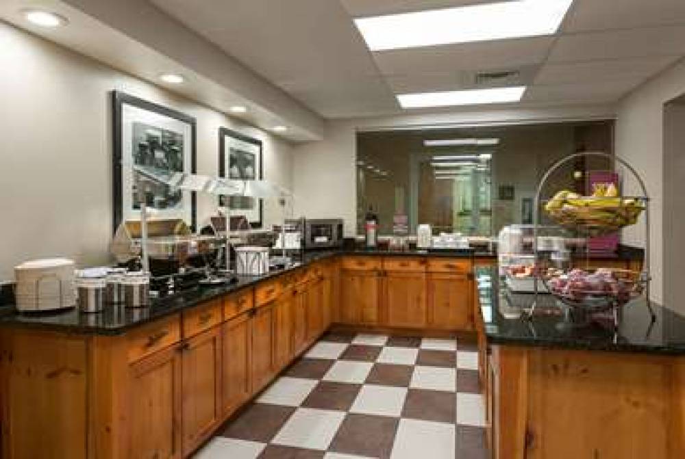 Hampton Inn And Suites Charlotte/Pineville 10