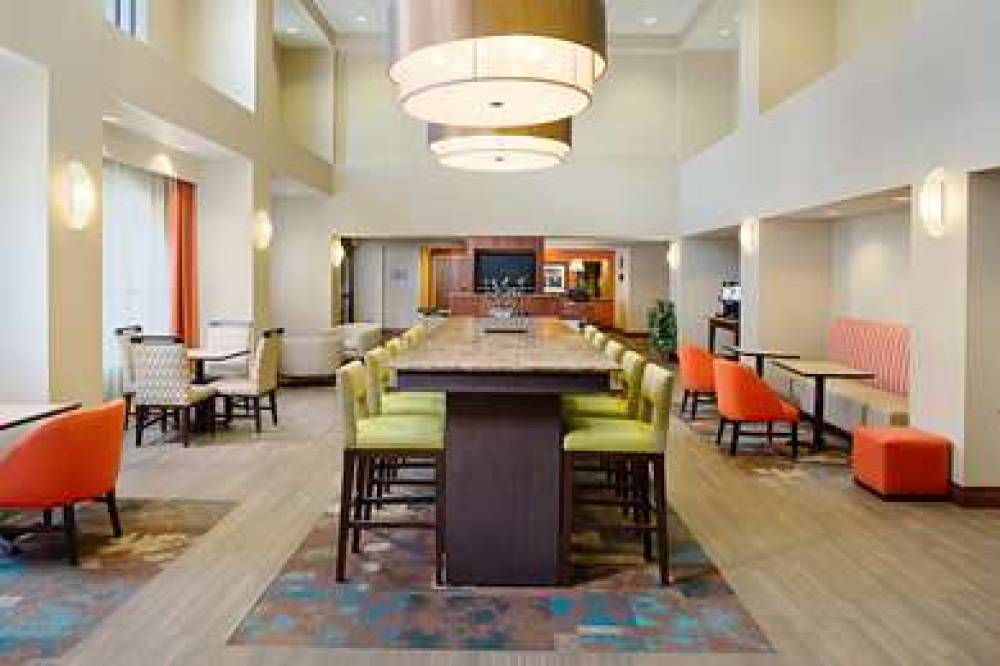 Hampton Inn And Suites Lancaster, CA 7