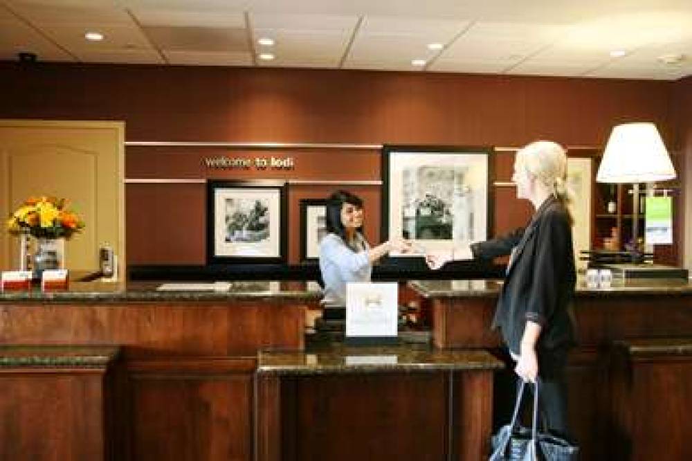 Hampton Inn And Suites Lodi, CA 10