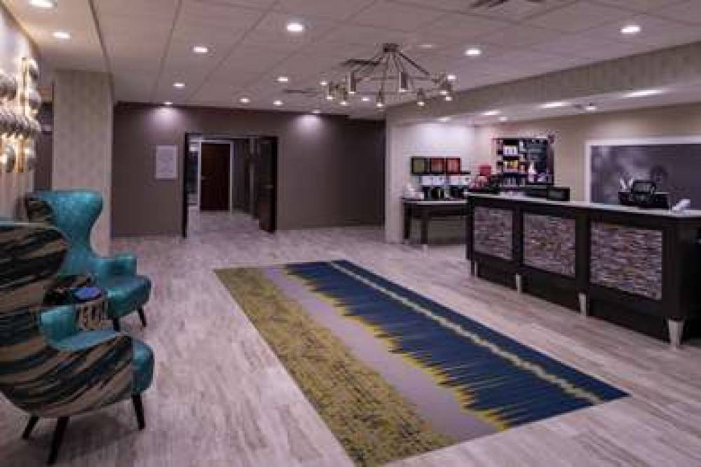 HAMPTON INN AND SUITES MARIETTA 7