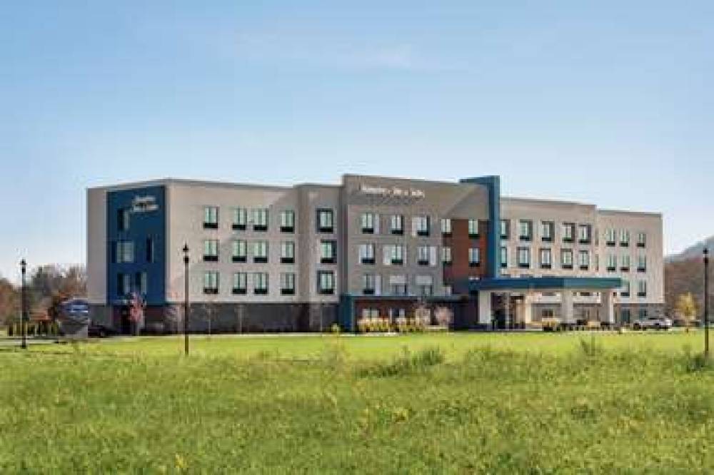 HAMPTON INN AND SUITES OLEAN 1