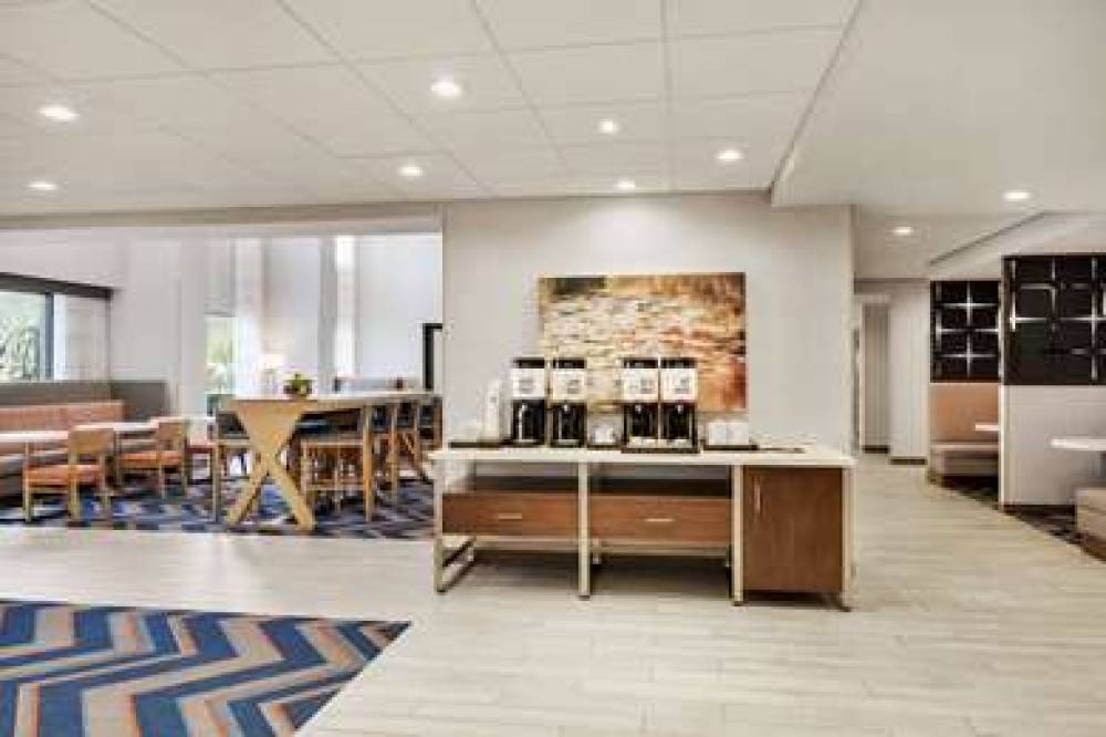 HAMPTON INN AND SUITES OLEAN 10