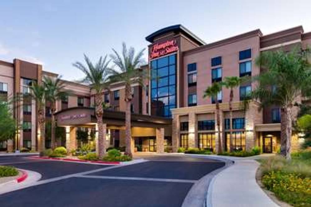 Hampton Inn And Suites Phoenix Glendale/Westgate, 2