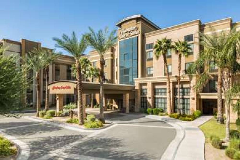 Hampton Inn And Suites Phoenix Glendale/Westgate, 1