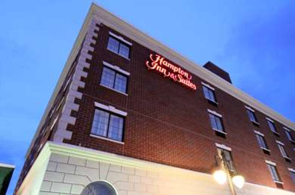 Hampton Inn And Suites Rockville Centre 3