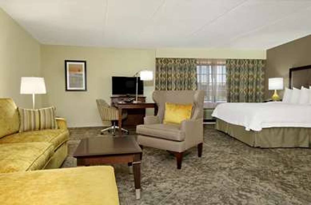 Hampton Inn And Suites Rockville Centre 6
