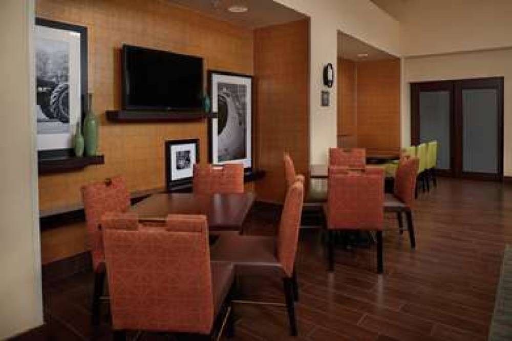 Hampton Inn And Suites Rogers, MN 7