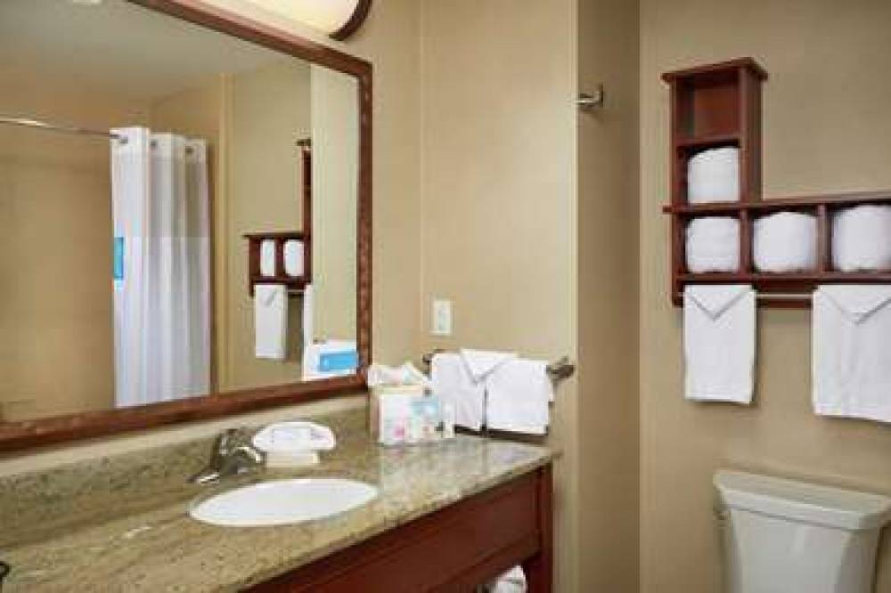 Hampton Inn And Suites Salem, OR 10