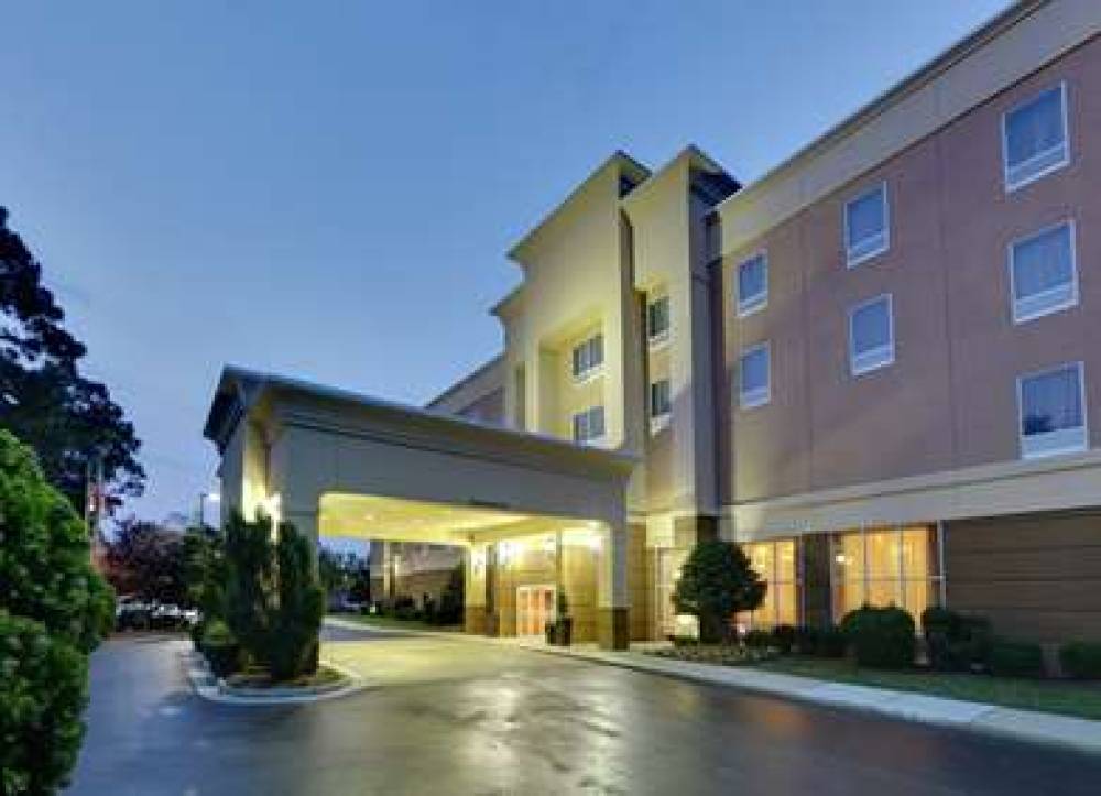 Hampton Inn And Suites Southern Pines/Pinehurst,  3