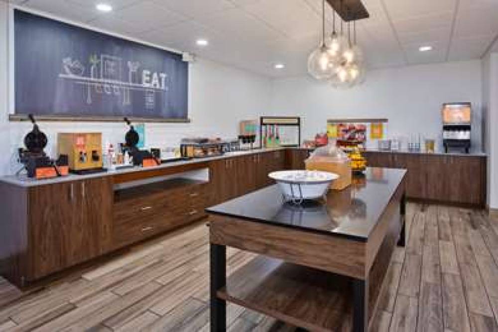 Hampton Inn And Suites Tampa East (Casino Area),  9