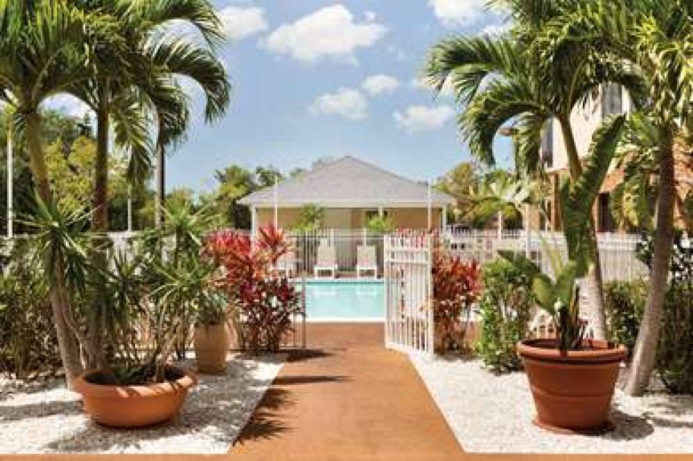 Hampton Inn And Suites Tarpon Springs 7