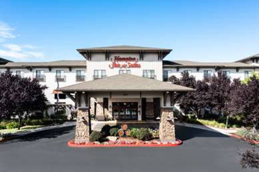 Hampton Inn And Suites Windsor/Sonoma Wine Country