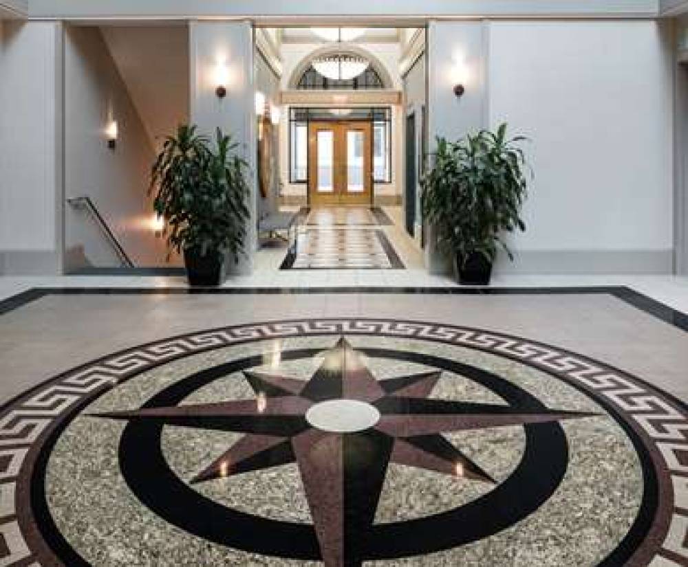 HAMPTON INN ANDAMP; SUITES ATLANTA- 10