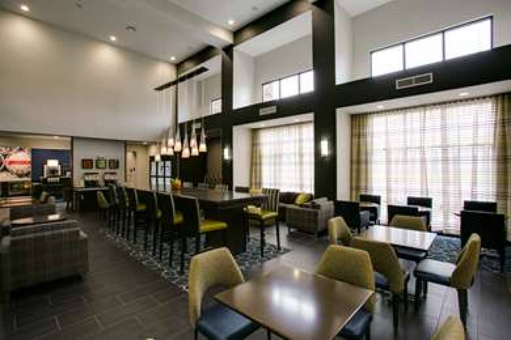 HAMPTON INN ANDAMP; SUITES DALLAS/F 7