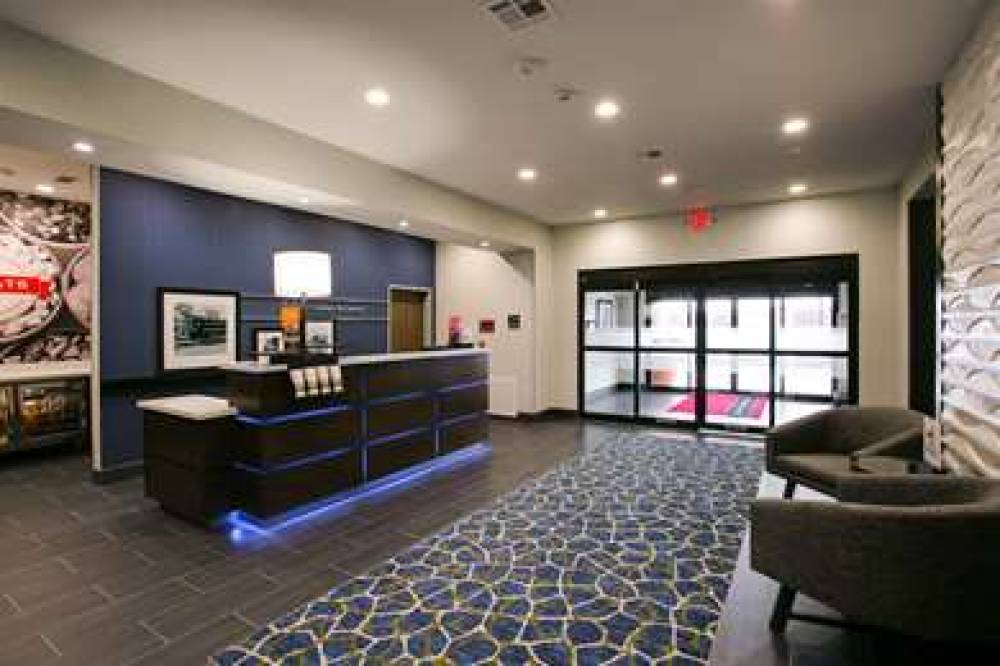 HAMPTON INN ANDAMP; SUITES DALLAS/F 5