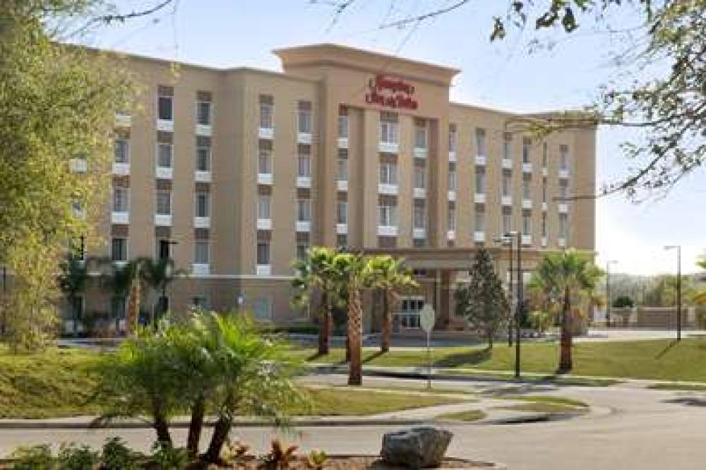 HAMPTON INN ANDAMP; SUITES DELAND 4