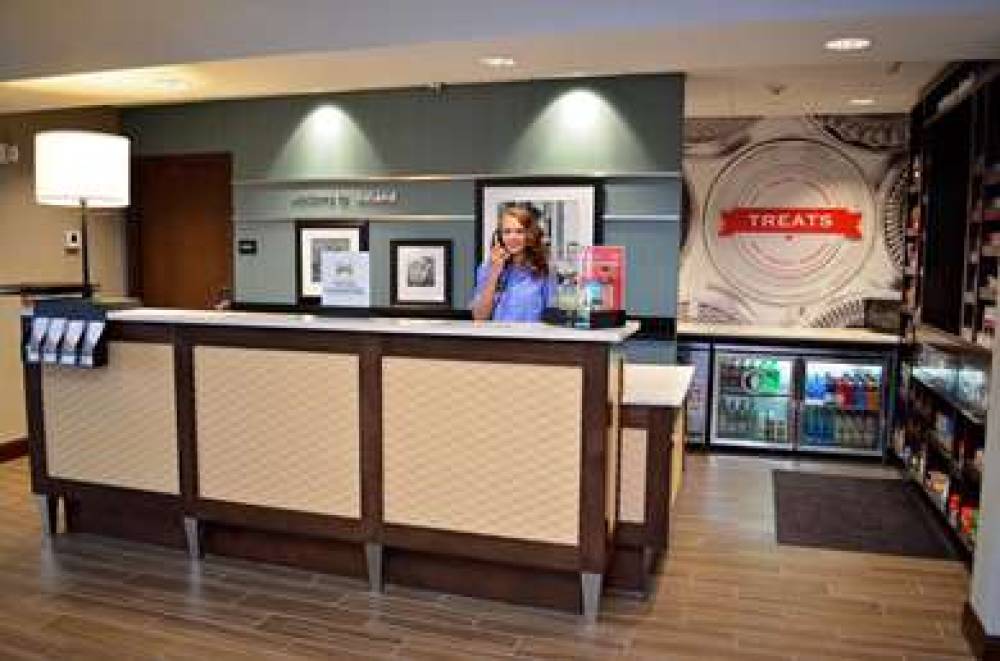 HAMPTON INN ANDAMP; SUITES DELAND 5