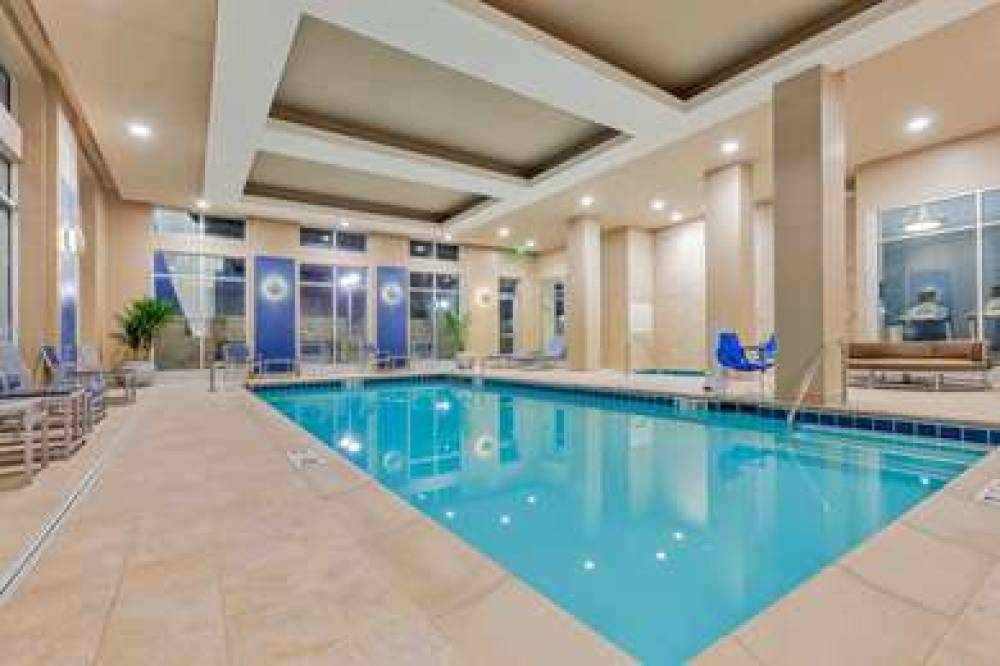 HAMPTON INN ANDAMP; SUITES DOWNTOWN 5