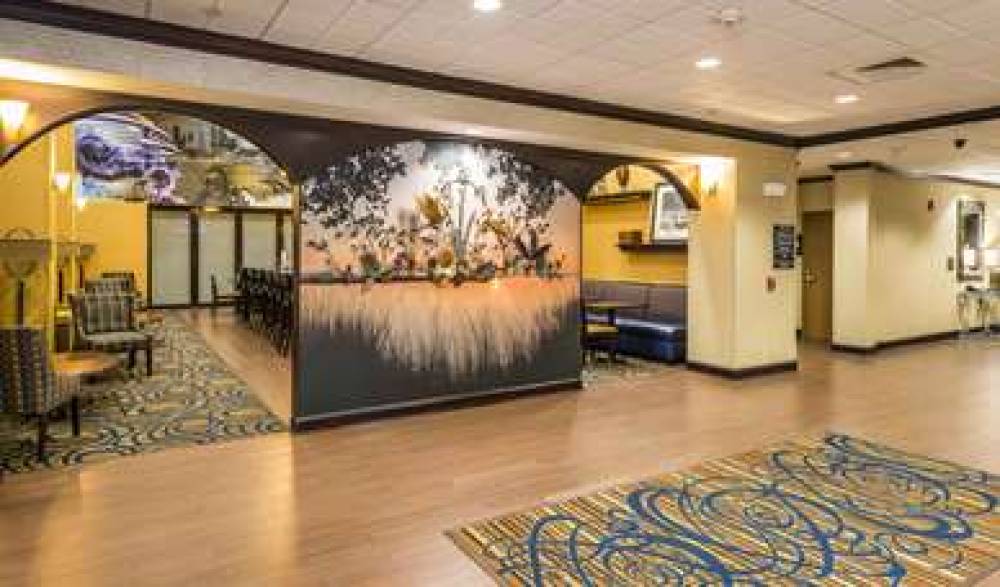 HAMPTON INN ANDAMP; SUITES JACKSONV 7