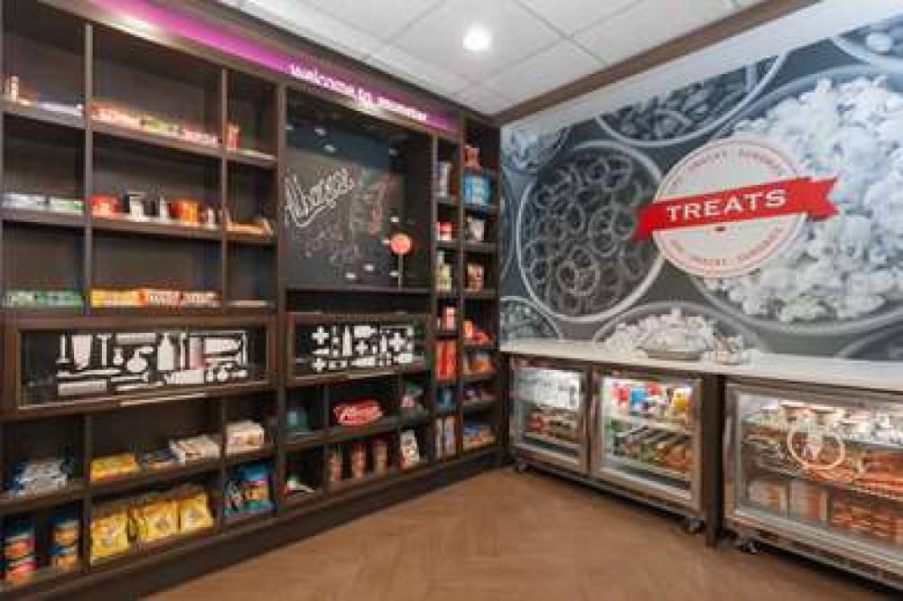 HAMPTON INN ANDAMP; SUITES MUNSTER 10
