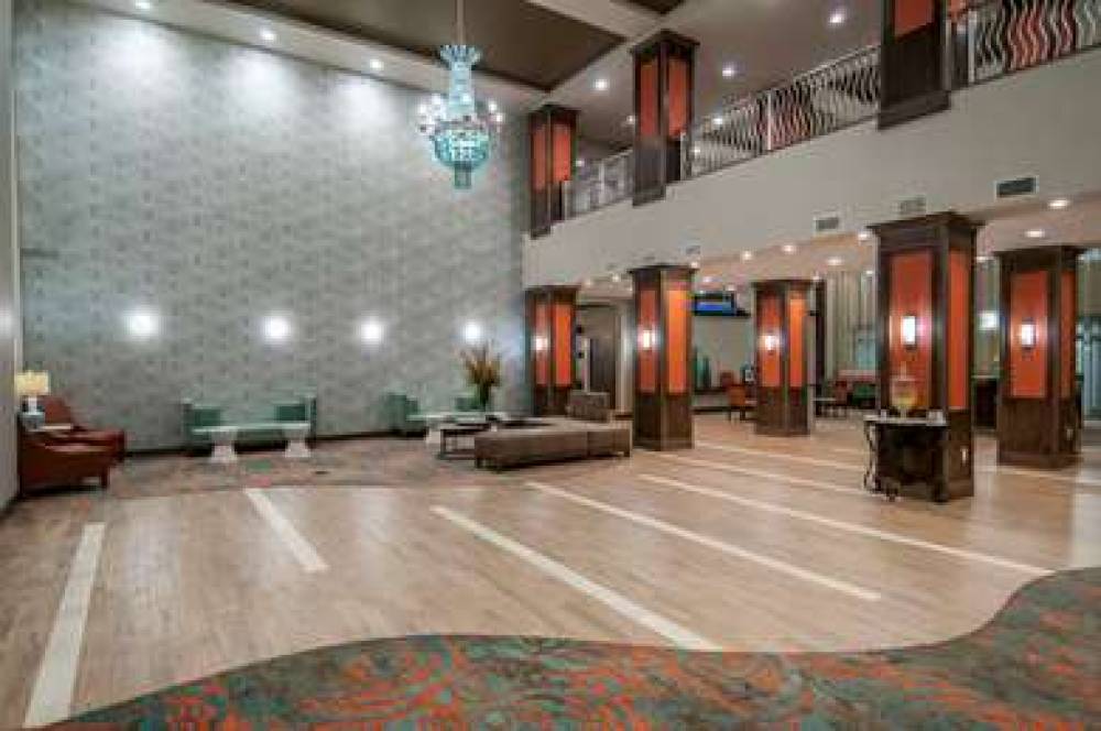 HAMPTON INN ANDAMP; SUITES PENSACOL 10