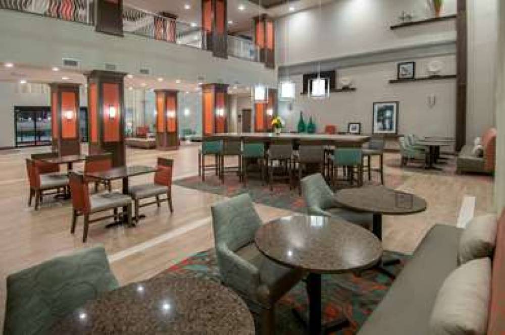 HAMPTON INN ANDAMP; SUITES PENSACOL 8