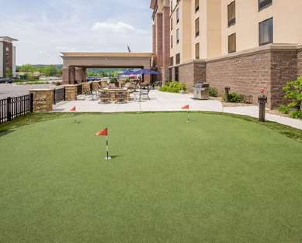 HAMPTON INN ANDAMP; SUITES PITTSBUR 1