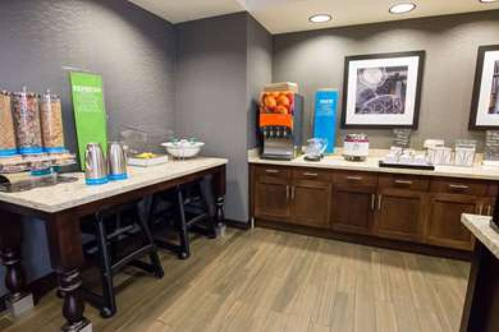 HAMPTON INN ANDAMP; SUITES PITTSBUR 9
