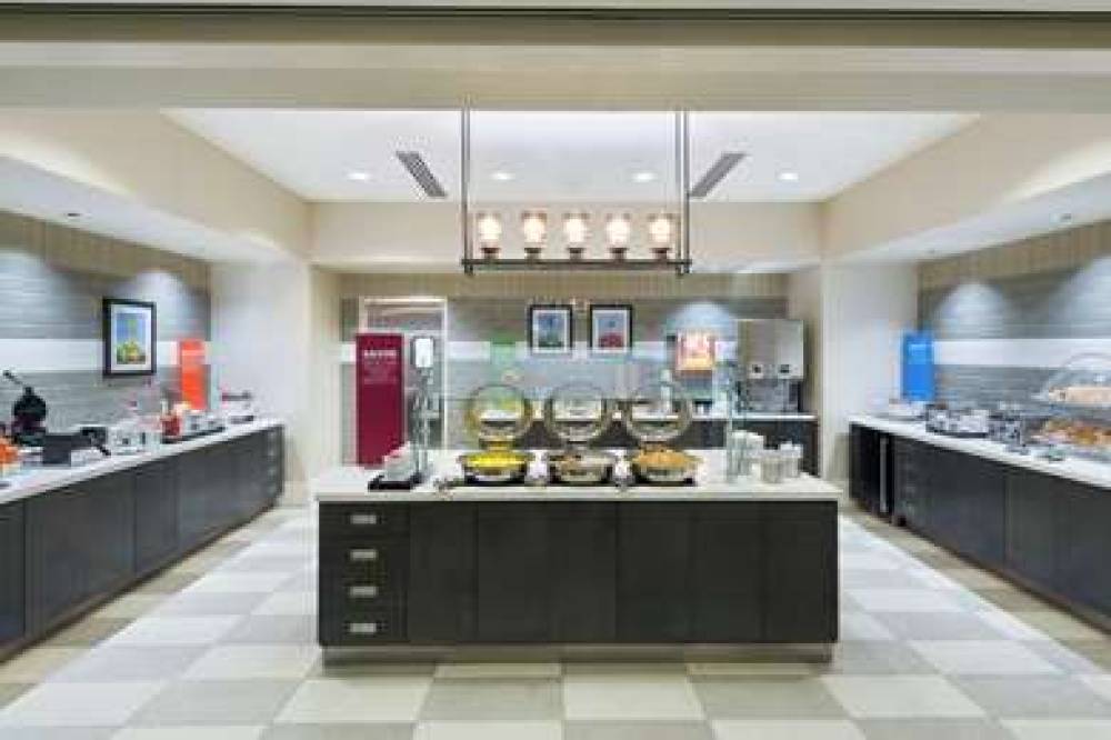 HAMPTON INN ANDAMP; SUITES TAMPA AI 8