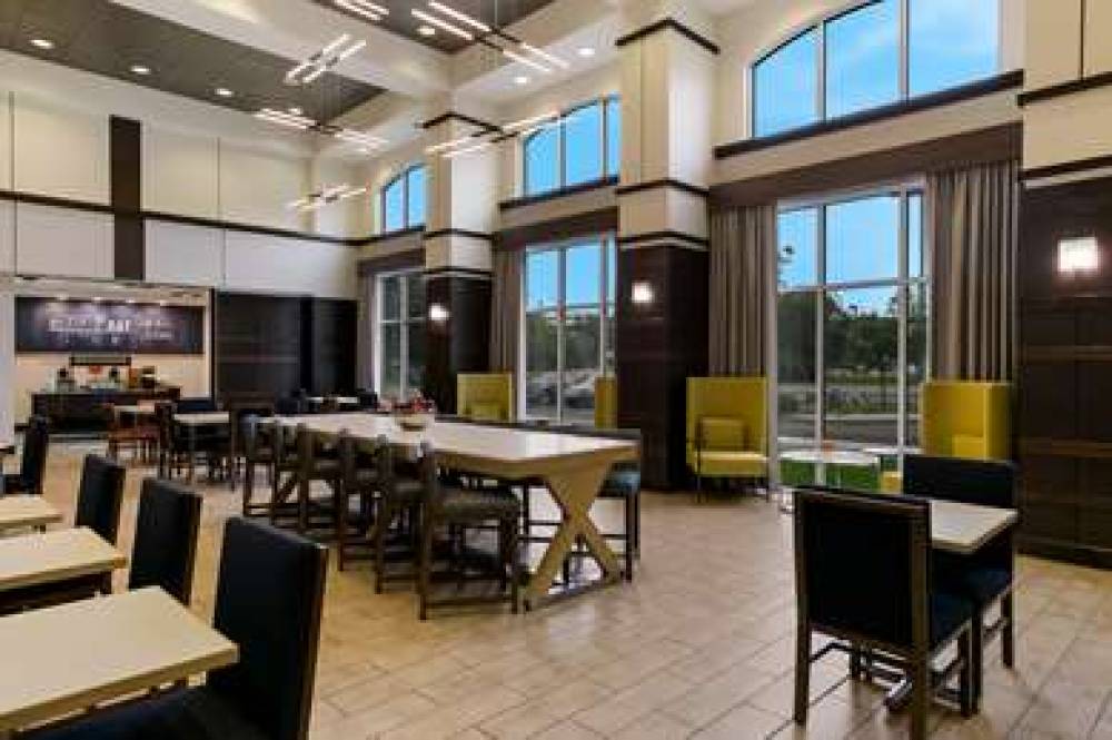 HAMPTON INN ANDAMP; SUITES WILMINGT 8