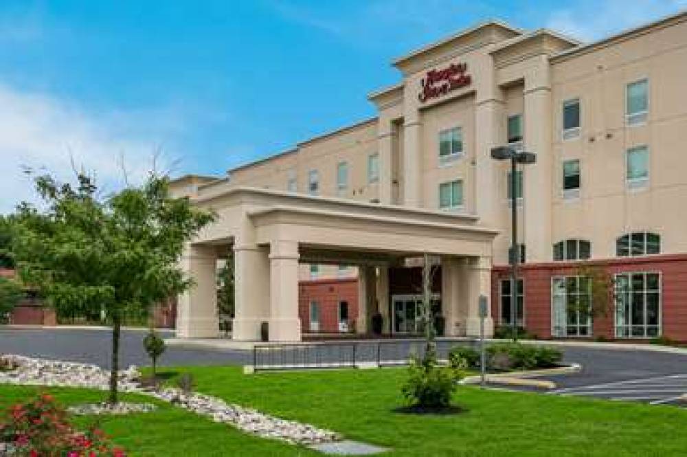 HAMPTON INN ANDAMP; SUITES WILMINGT 2