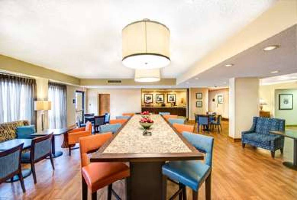 Hampton Inn Atlanta Southlake 10