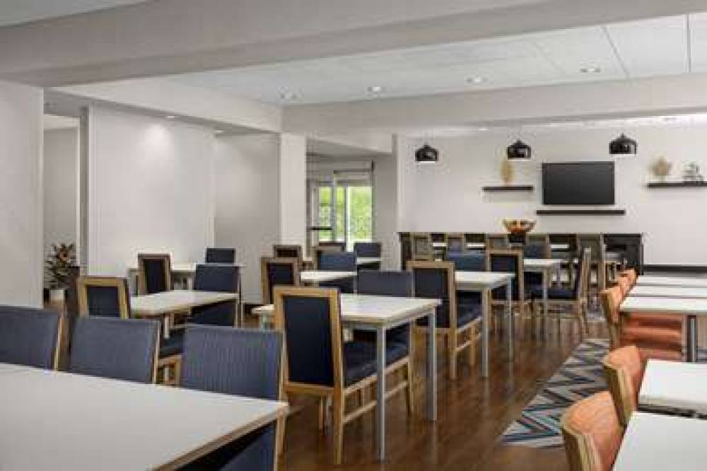 Hampton Inn Augusta 4