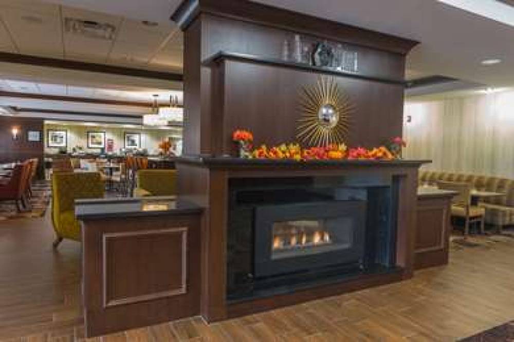 Hampton Inn Bangor, ME 5