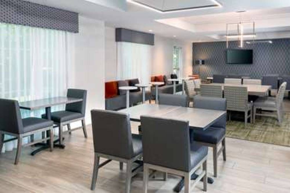Hampton Inn Boston Bedford Burlington 10