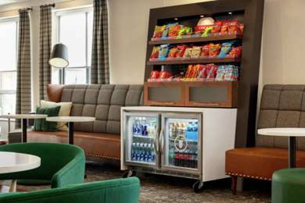 Hampton Inn Boston/Cambridge 8
