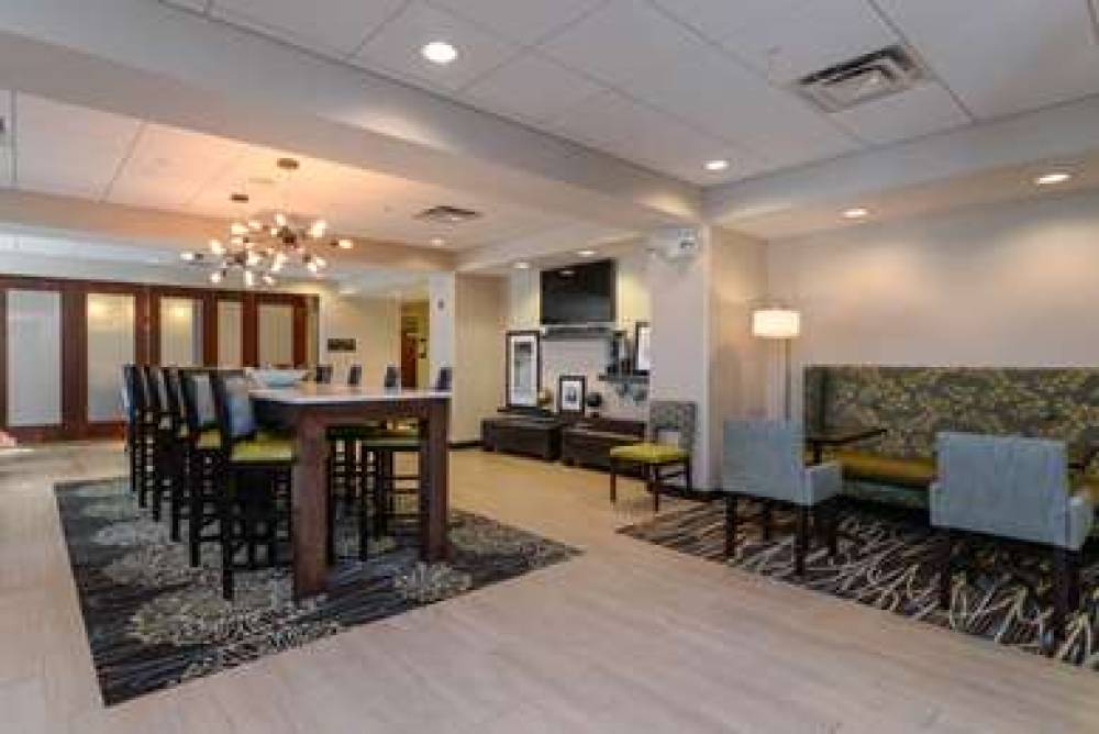 HAMPTON INN BRIGHTON MI 6