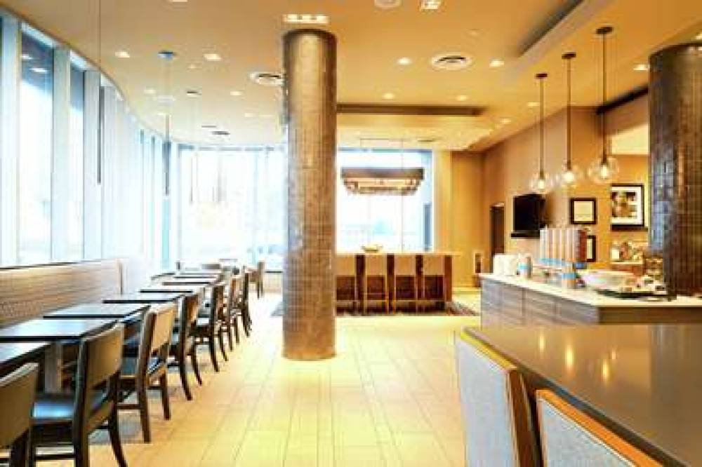 HAMPTON INN BROOKLYN/DOWNTOWN 9