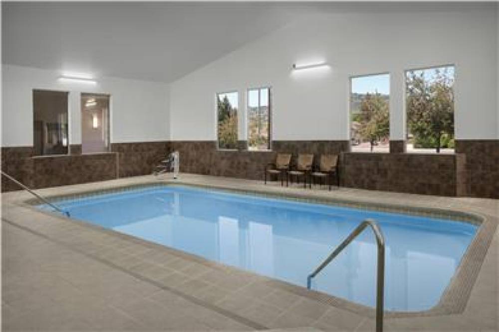 Hampton Inn Butte 9
