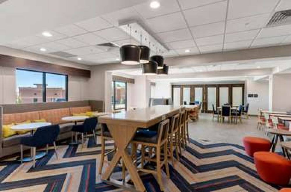 HAMPTON INN BY HILTON CO SPRINGS NE 3
