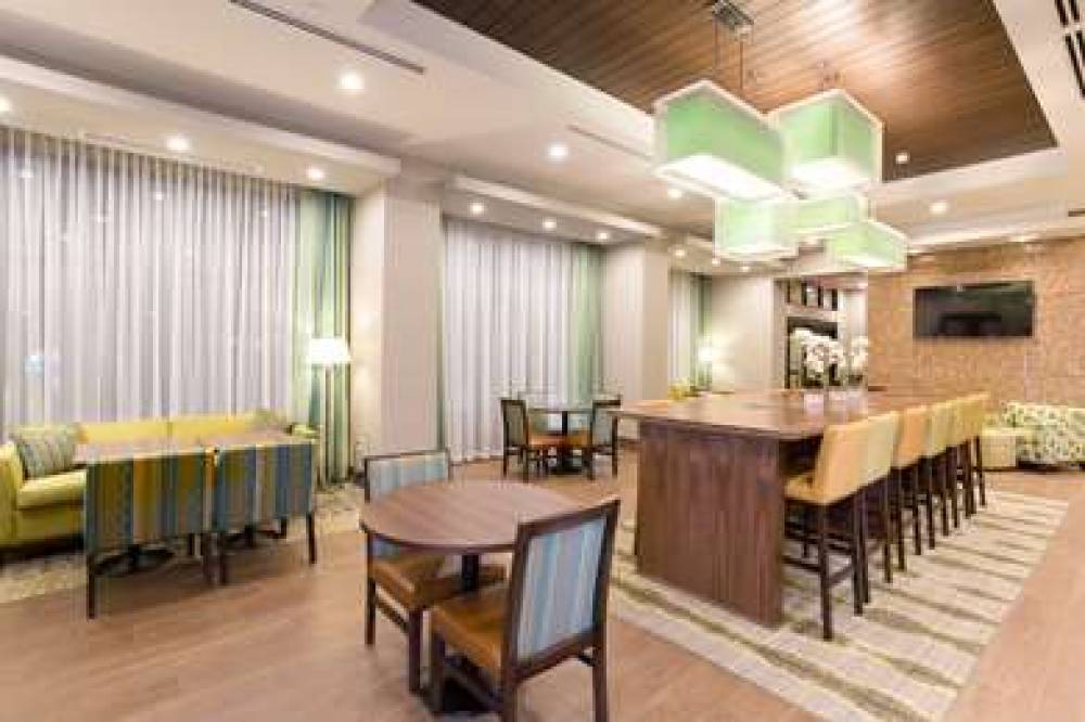 Hampton Inn By Hilton Lloydminster 6