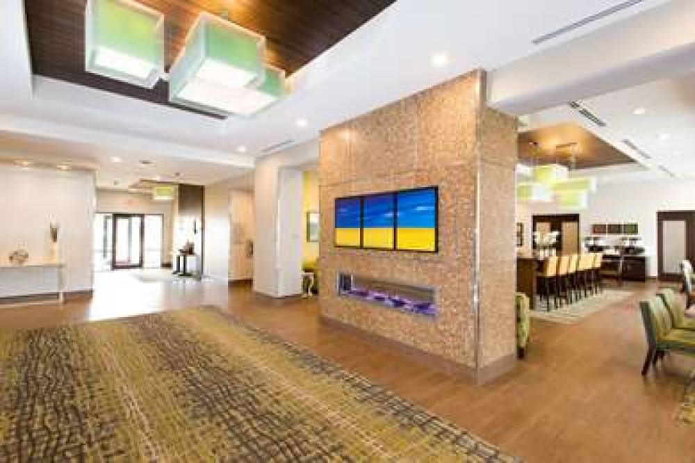 Hampton Inn By Hilton Lloydminster 5