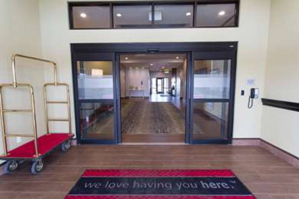 Hampton Inn By Hilton Lloydminster 2
