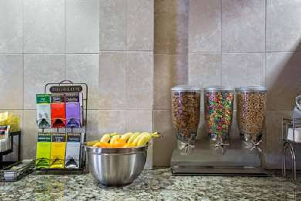 HAMPTON INN BY HILTON MANCHESTER 3