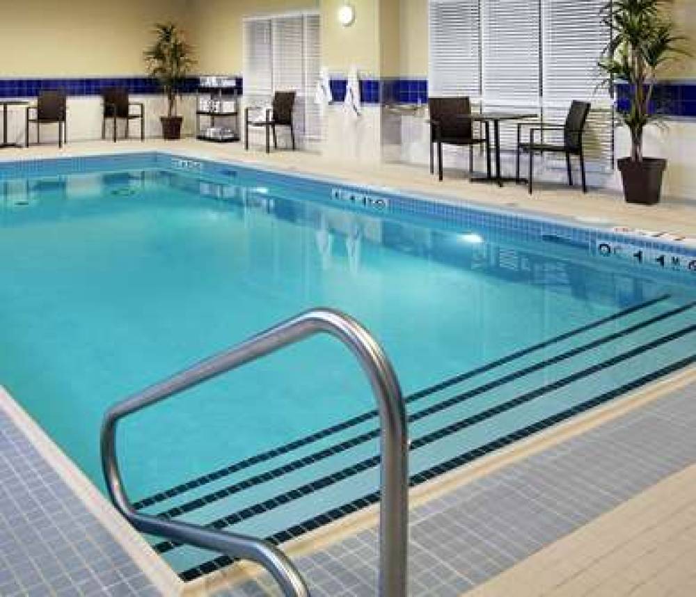 Hampton Inn By Hilton North Bay 7