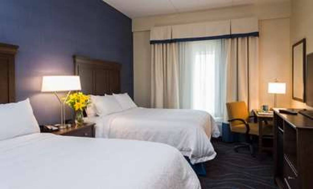 HAMPTON INN BY HILTON OTTAWA AIRPOR 9