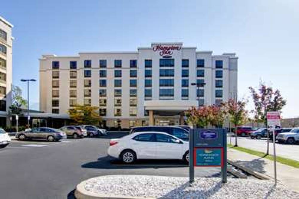 Hampton Inn By Hilton Toronto Airport Corporate C 1