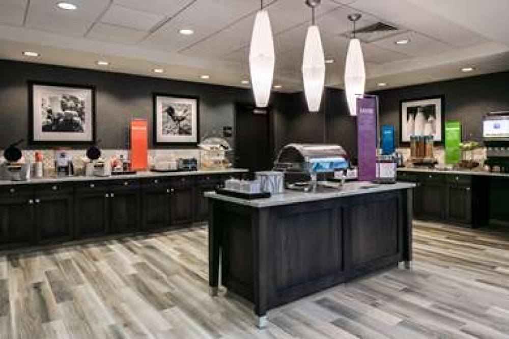HAMPTON INN BY HILTON WICHITA NW 4