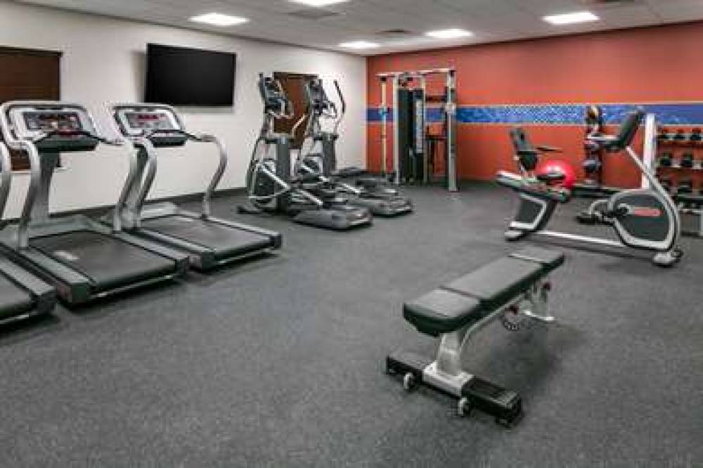HAMPTON INN BY HILTON WICHITA NW 1