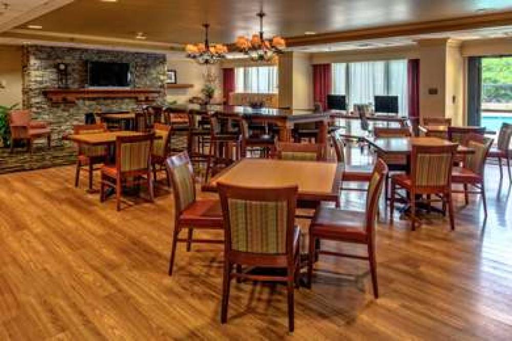 Hampton Inn Charlotte/Matthews 4